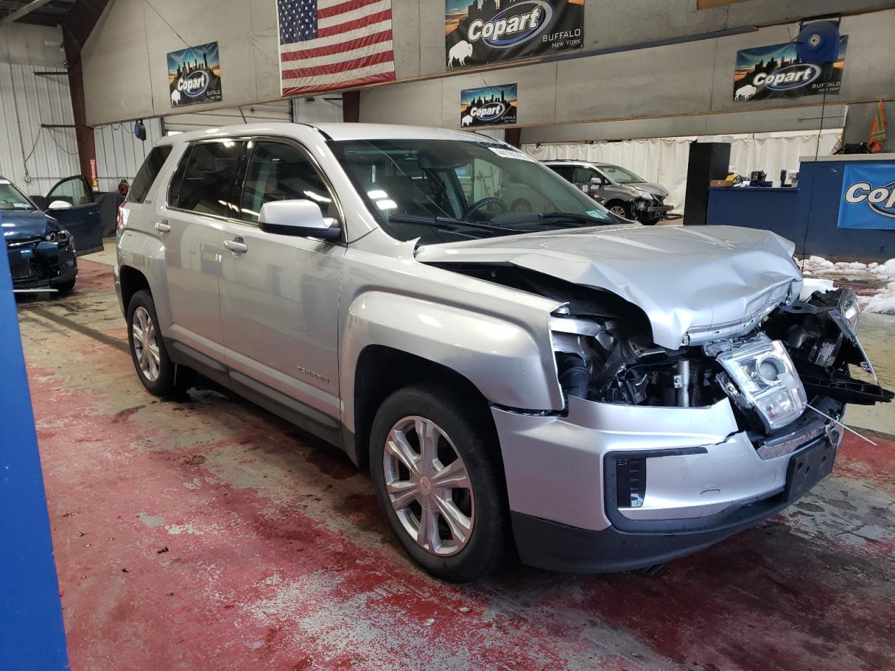 2017 GMC Terrain - Image 4