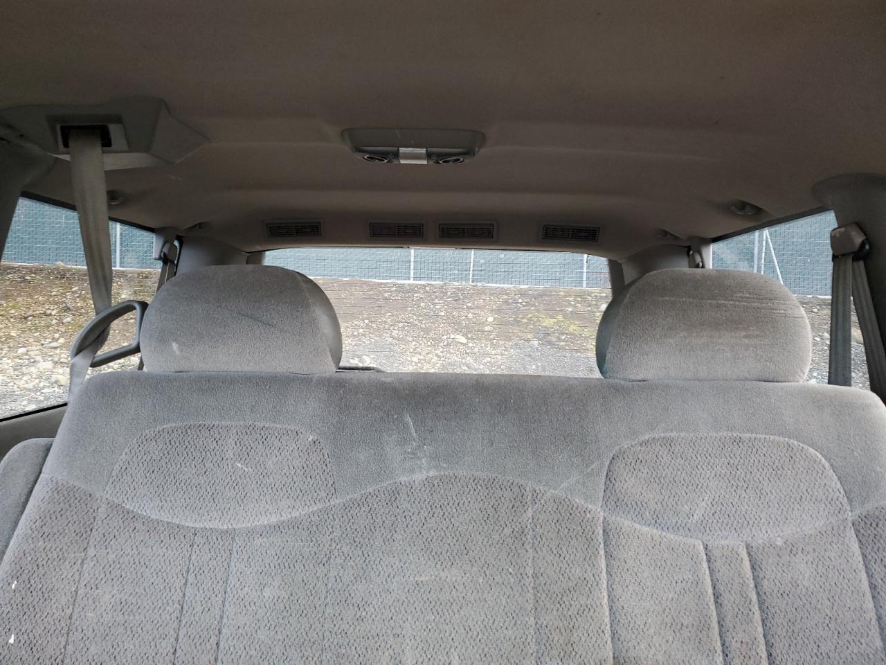 1998 Chevrolet Astro - Image 10