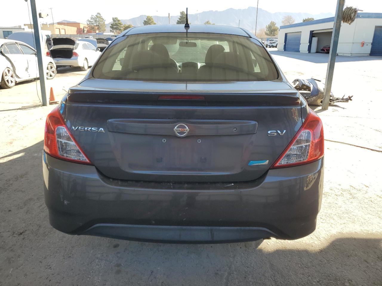 2015 Nissan Versa - Image 6