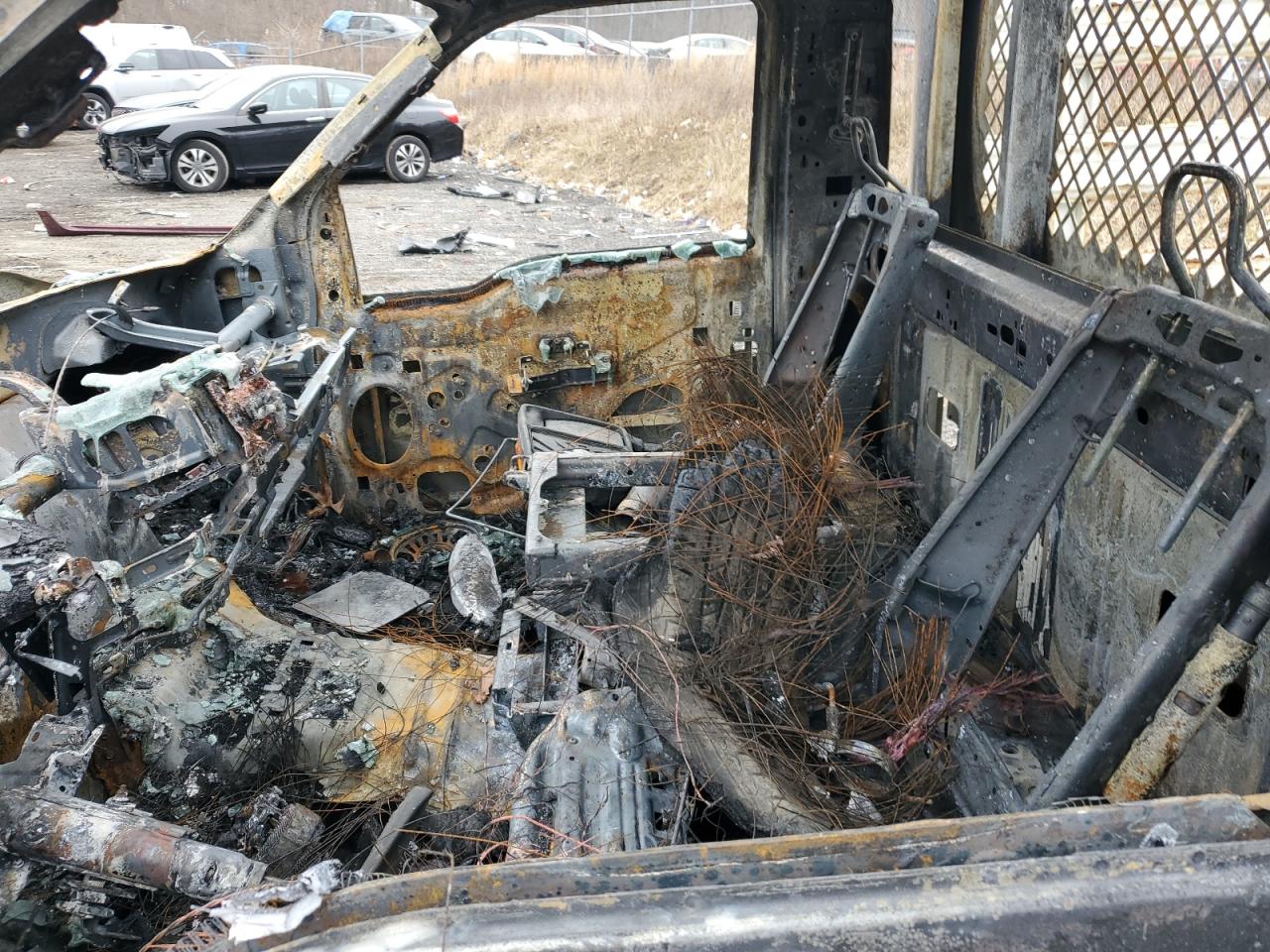 2011 Ford F250 - Image 7