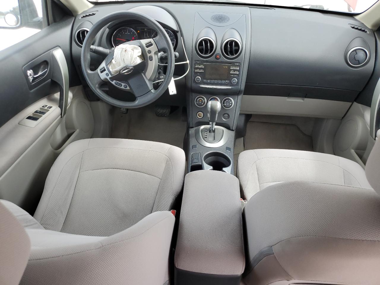 2014 Nissan Rogue - Image 8