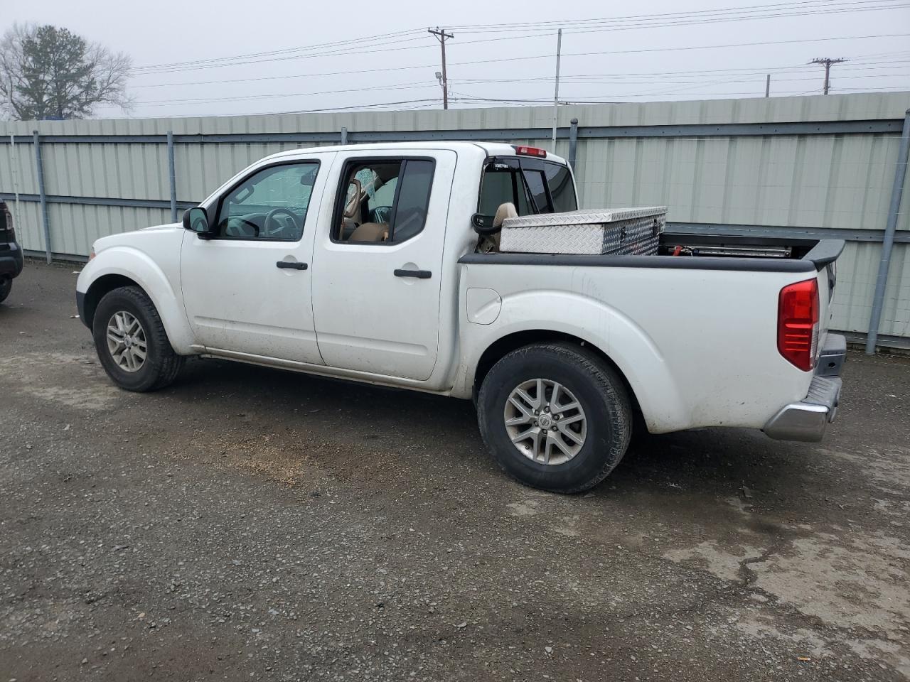 2016 Nissan Navara (Frontier) - Image 2
