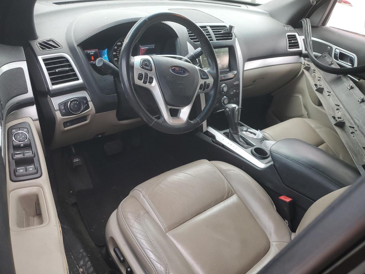 2014 Ford Explorer - Image 8