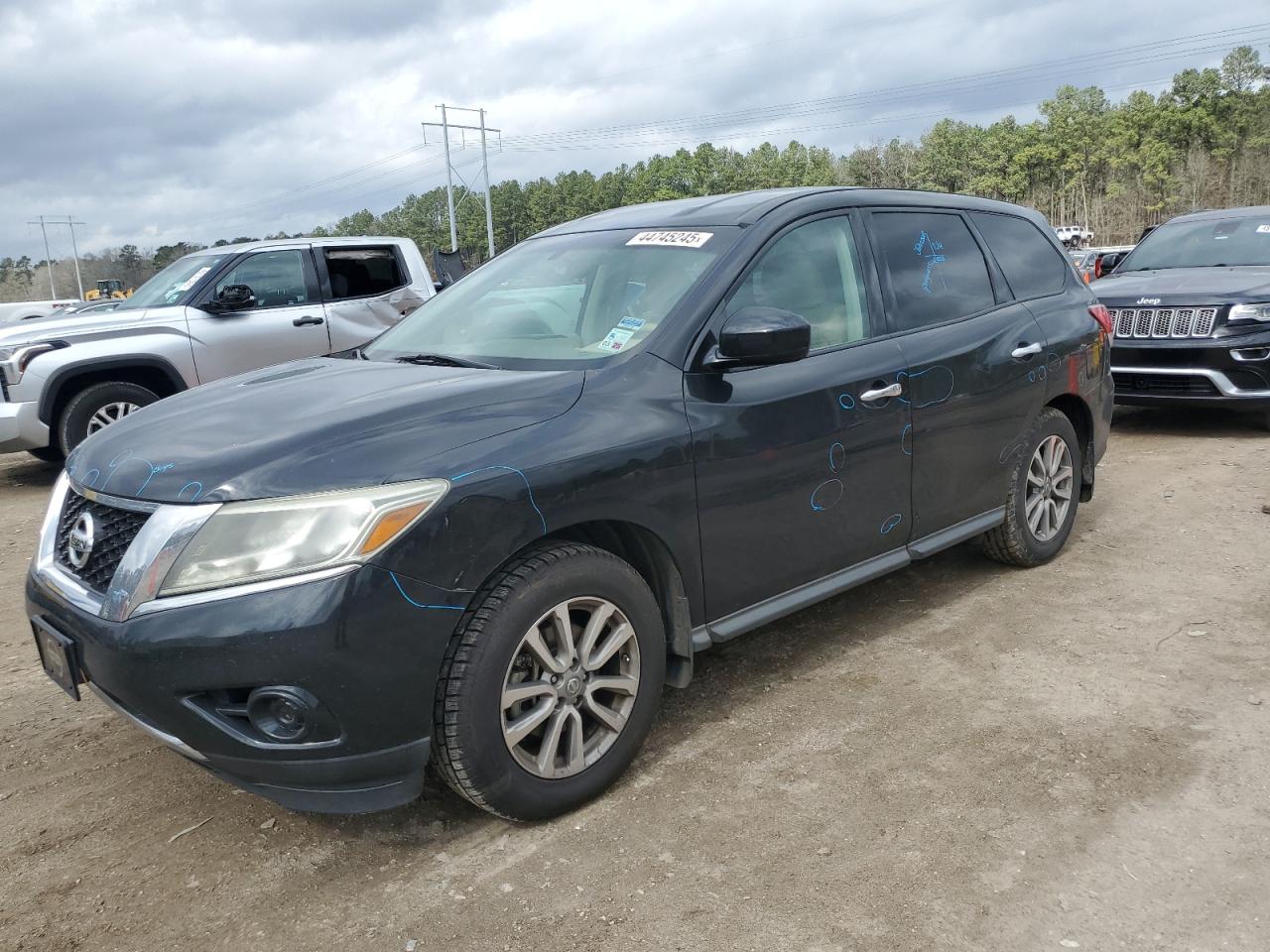 2015 Nissan Pathfinder - Image 1