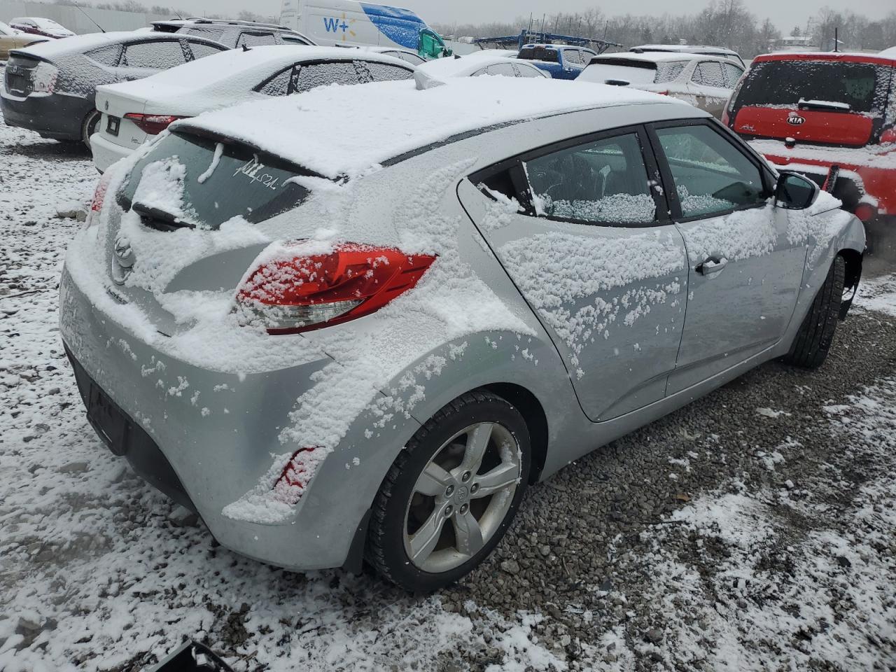 2013 Hyundai Veloster - Image 3