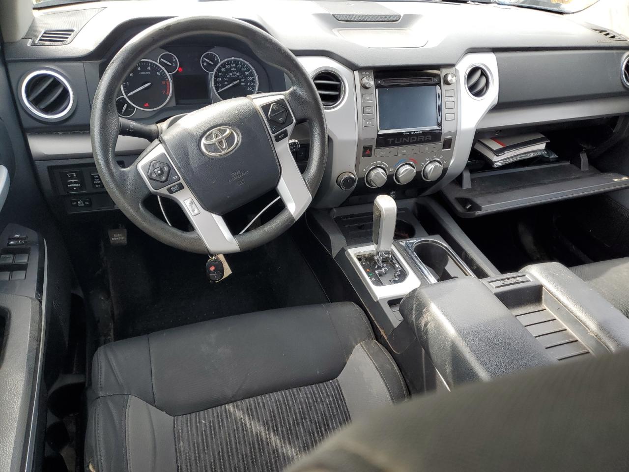 2015 Toyota Tundra - Image 8