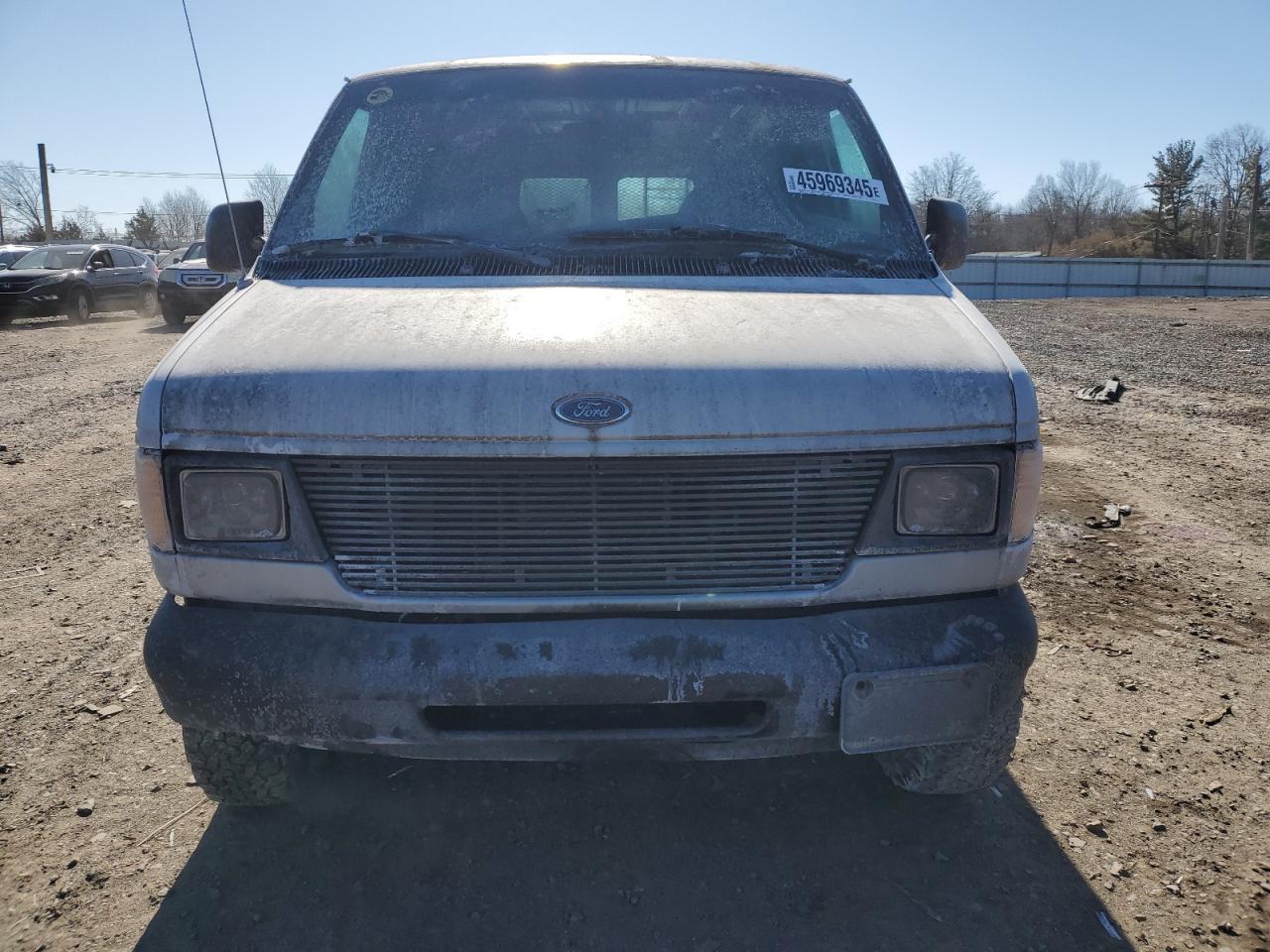2000 Ford Econoline - Image 5