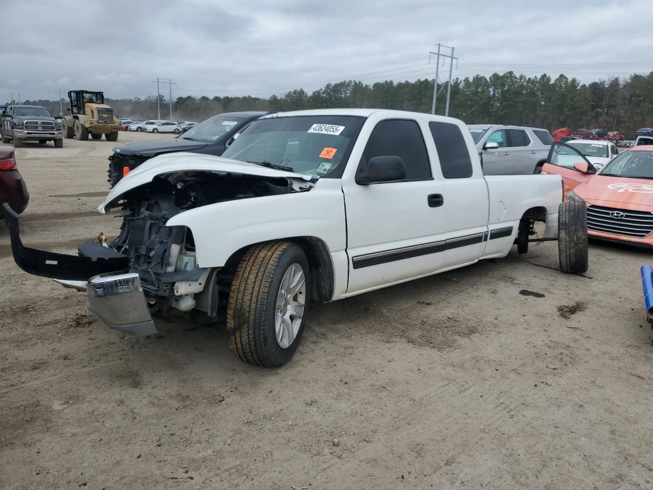 2000 Chevrolet Silverado - Image 1