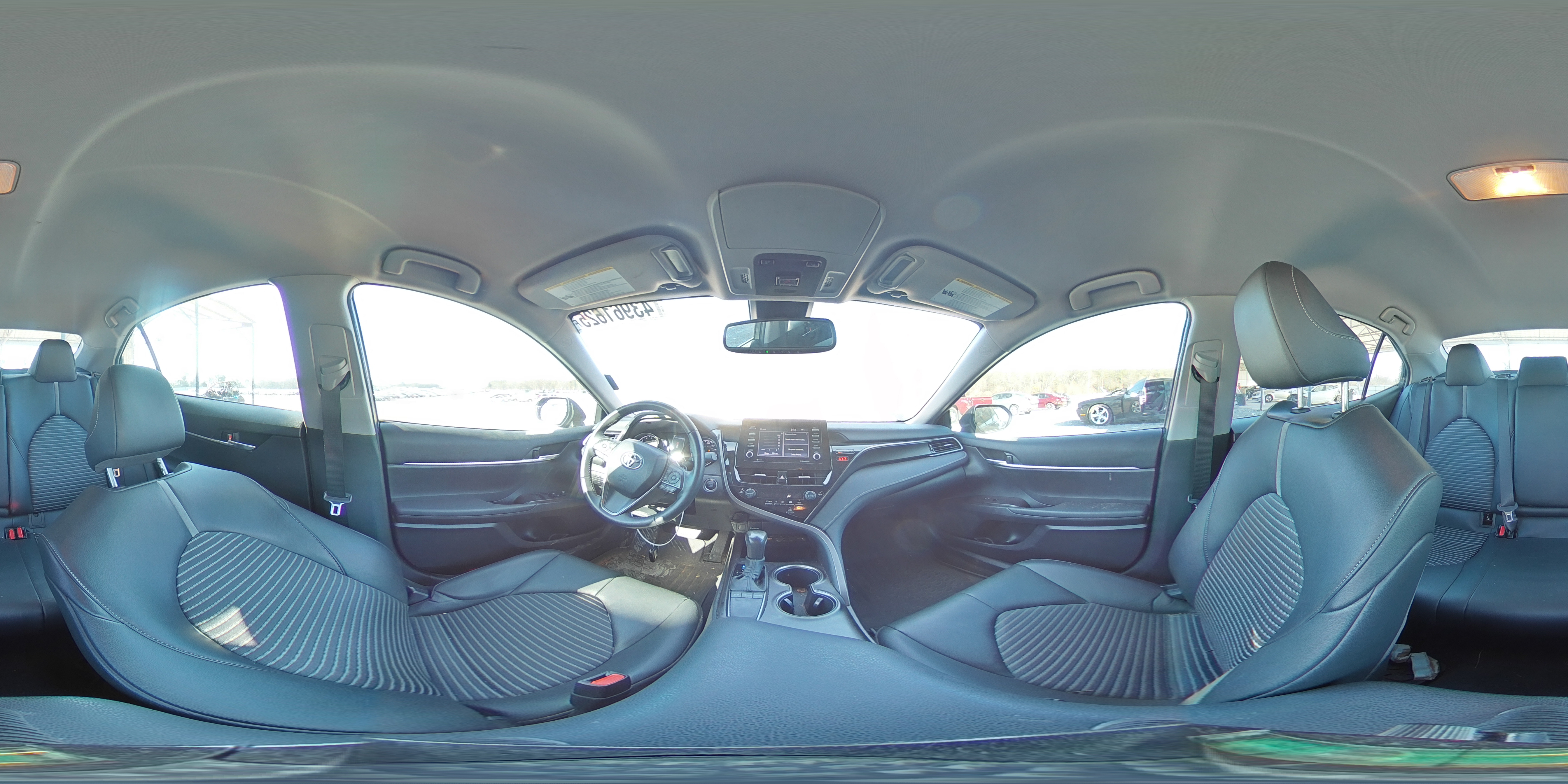 2022 Toyota Camry - Image 13