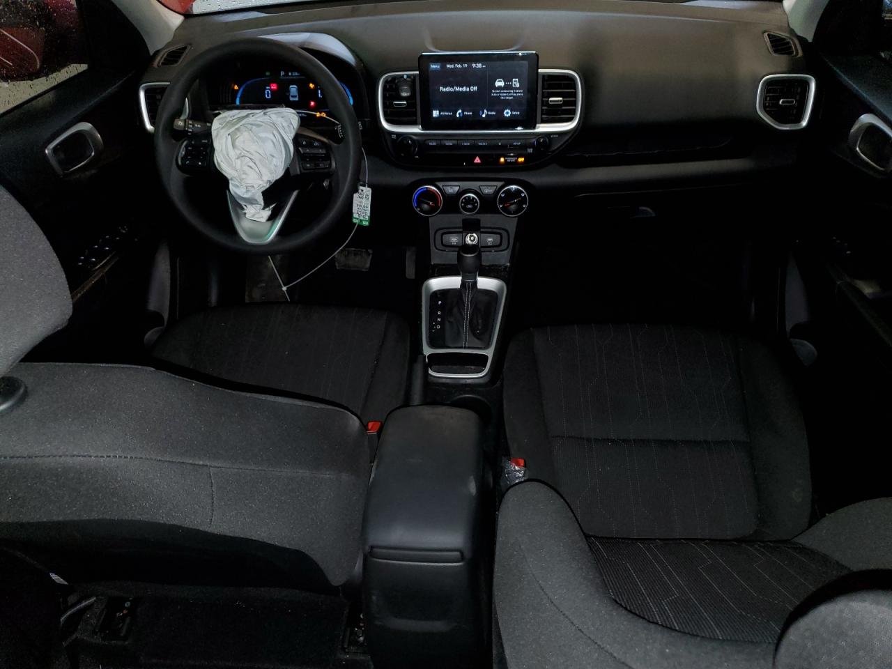 2023 Hyundai Venue - Image 8