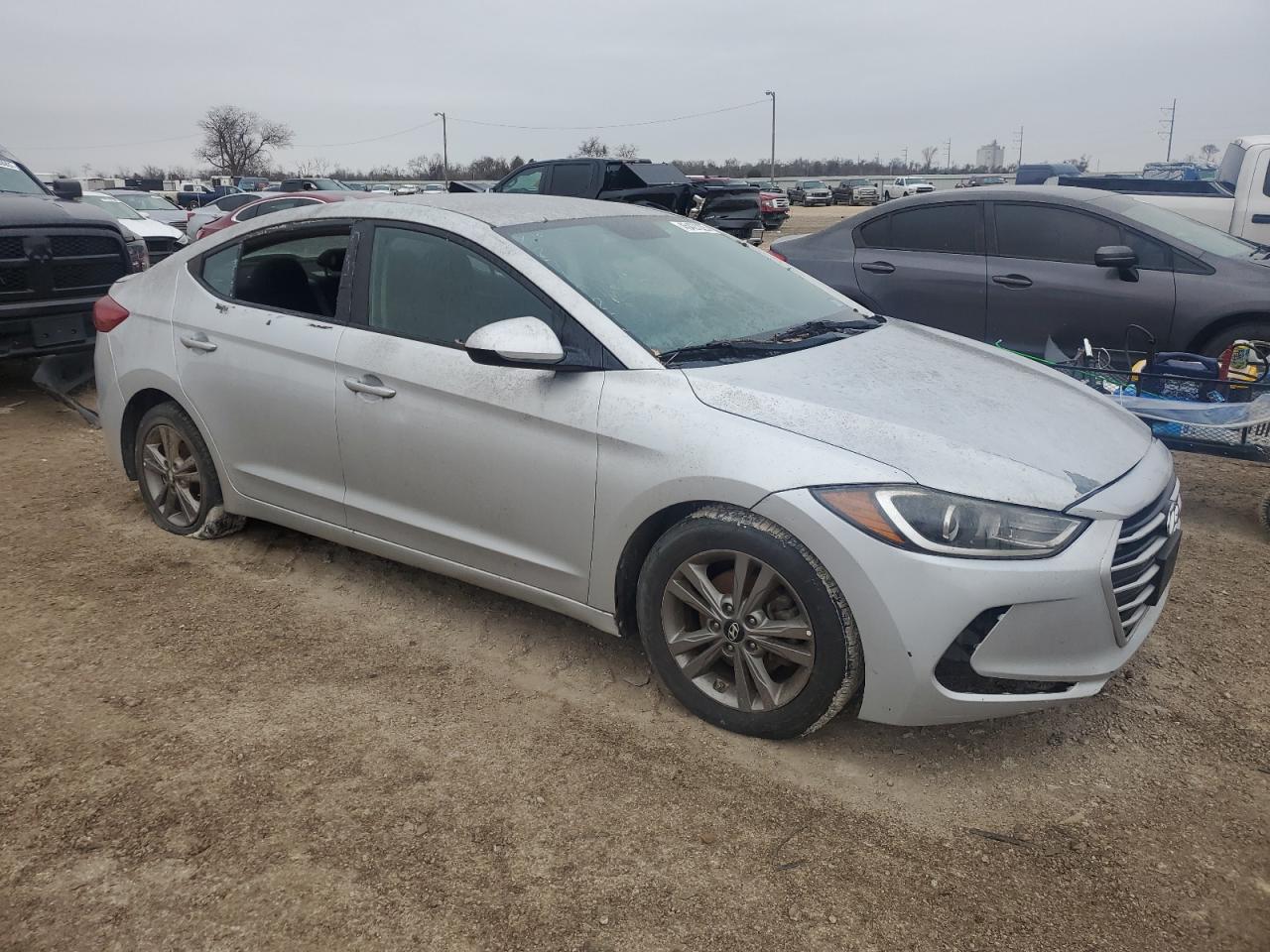 2018 Hyundai Elantra - Image 4