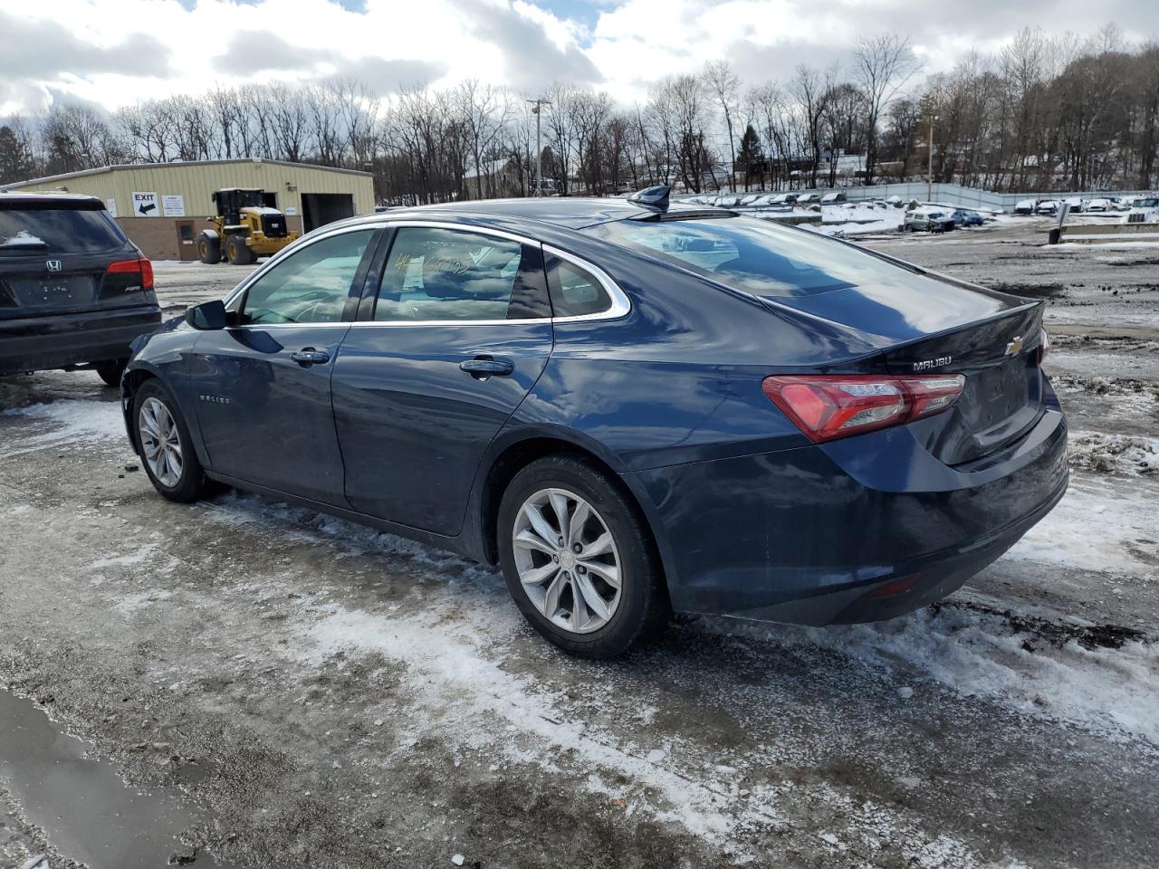 2021 Chevrolet Malibu - Image 2