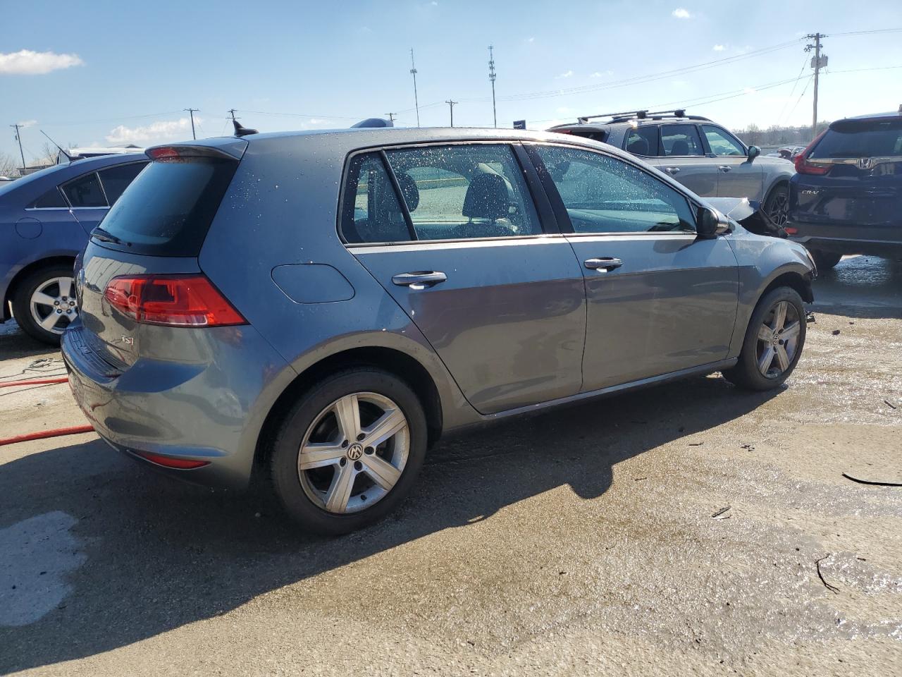 2017 Volkswagen Golf - Image 3