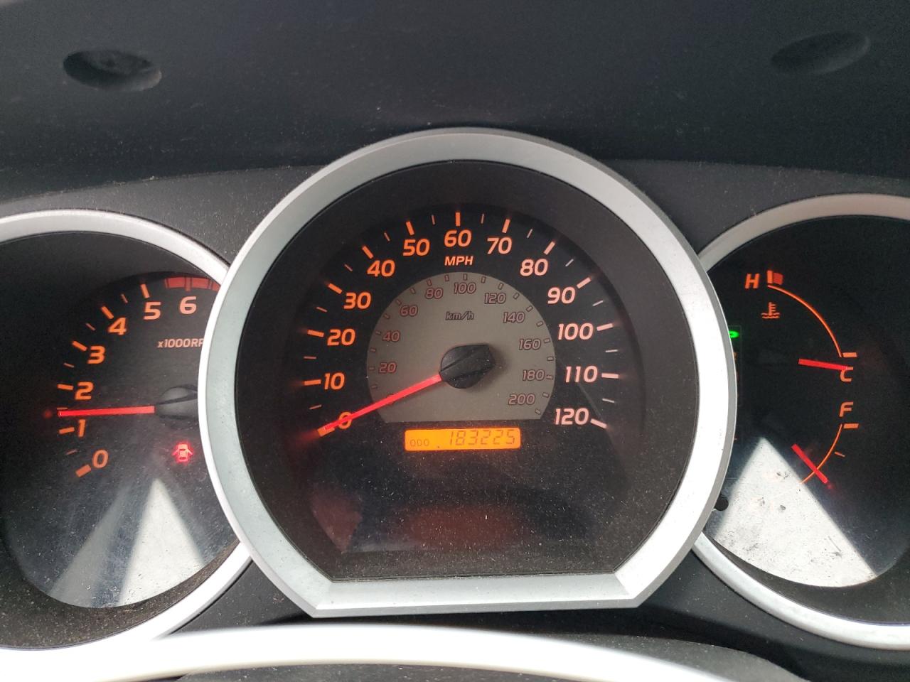 2005 Toyota Tacoma - Image 9