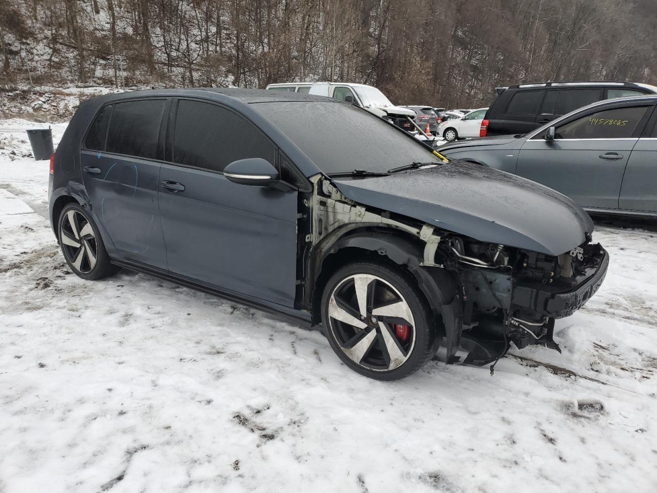 2020 Volkswagen GTI - Image 4