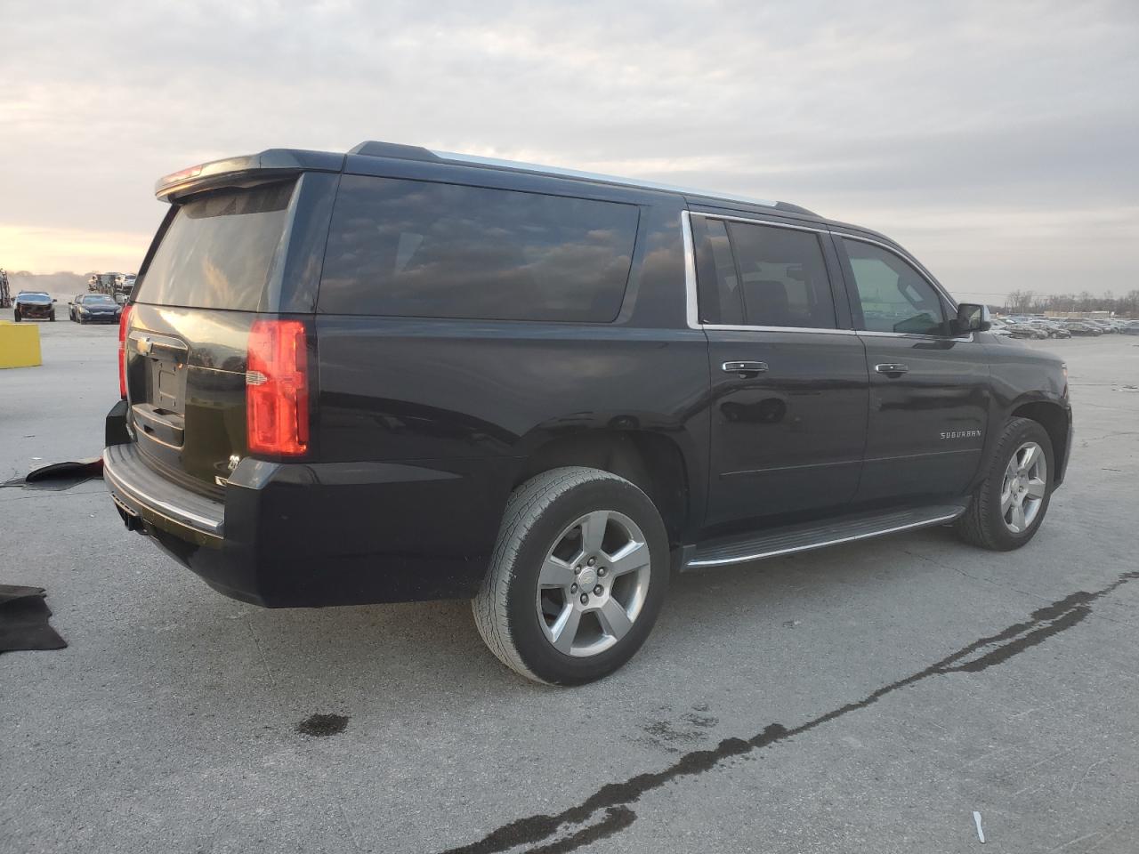 2017 Chevrolet Suburban - Image 3