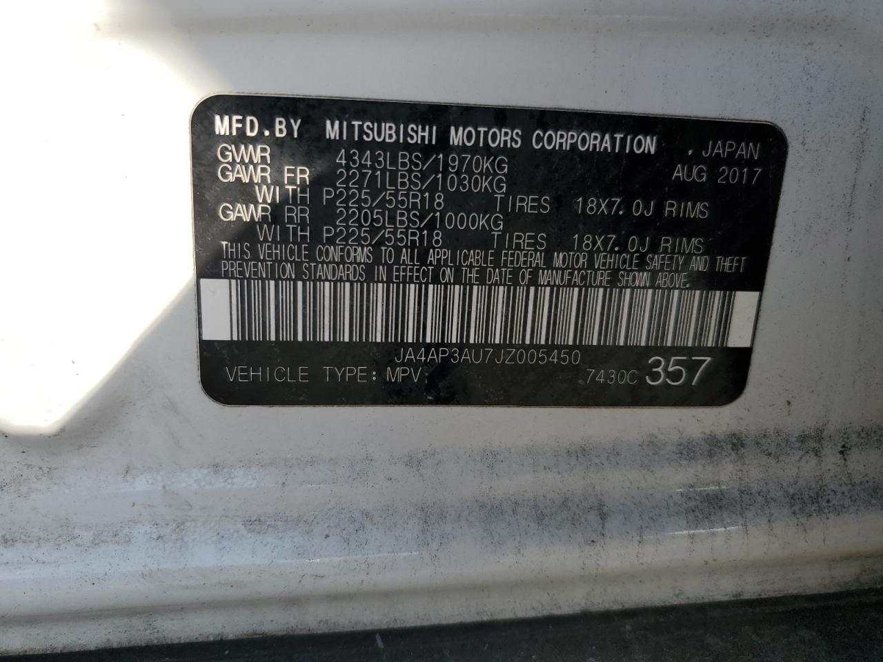 2018 Mitsubishi Outlander - Image 13