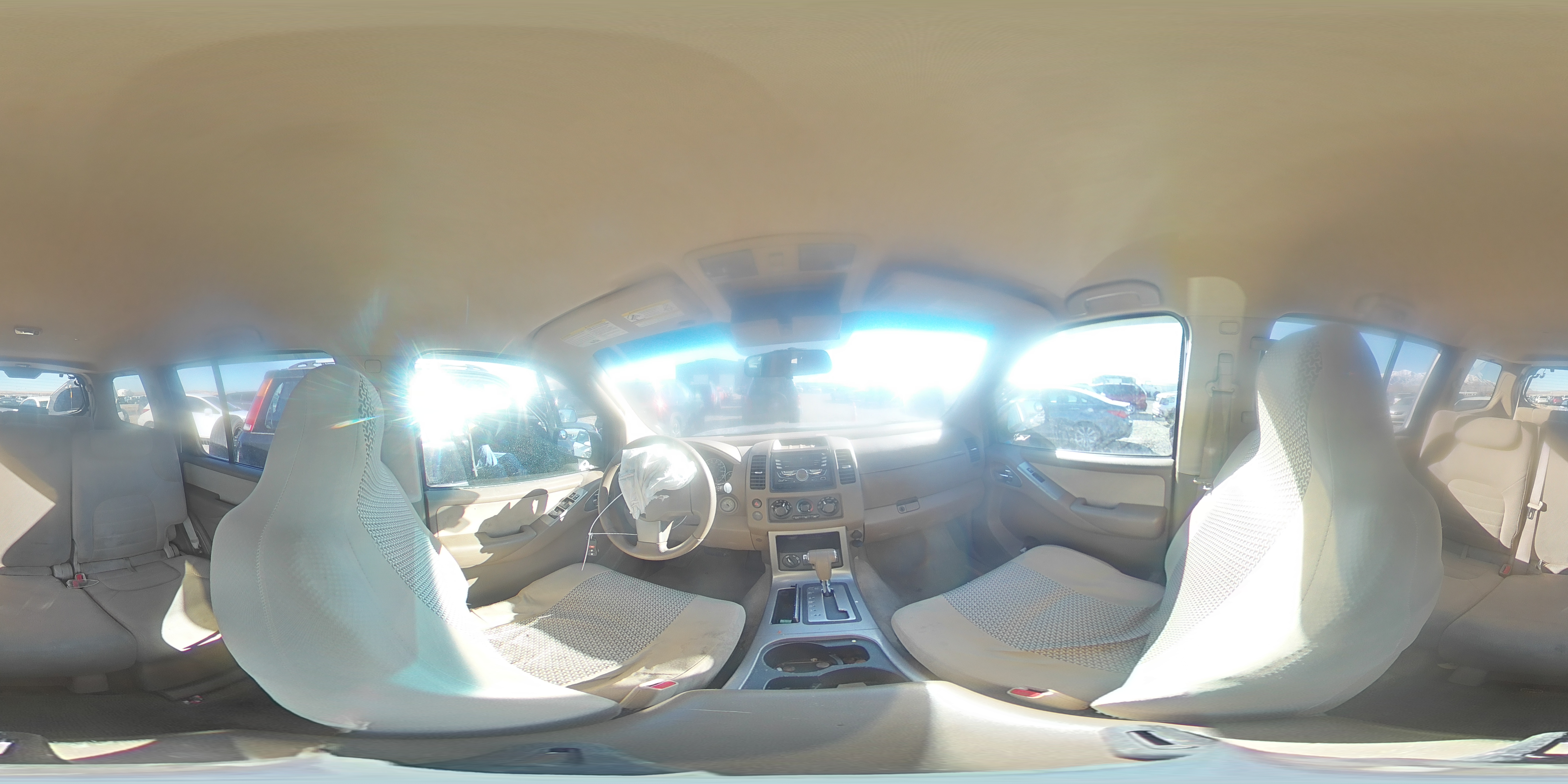 2005 Nissan Pathfinder - Image 13
