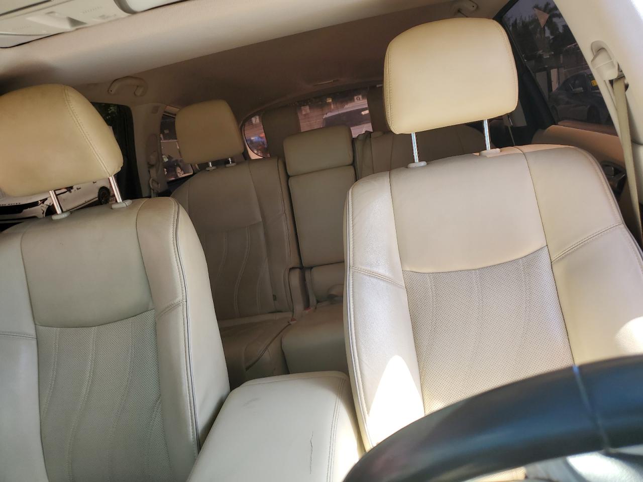 2017 Infiniti QX60 - Image 10