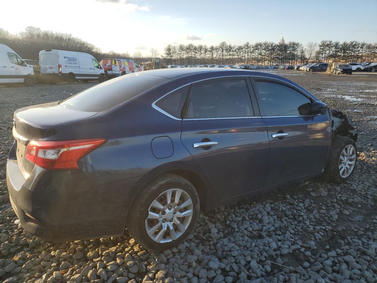 2019 Nissan Sentra - Image 3