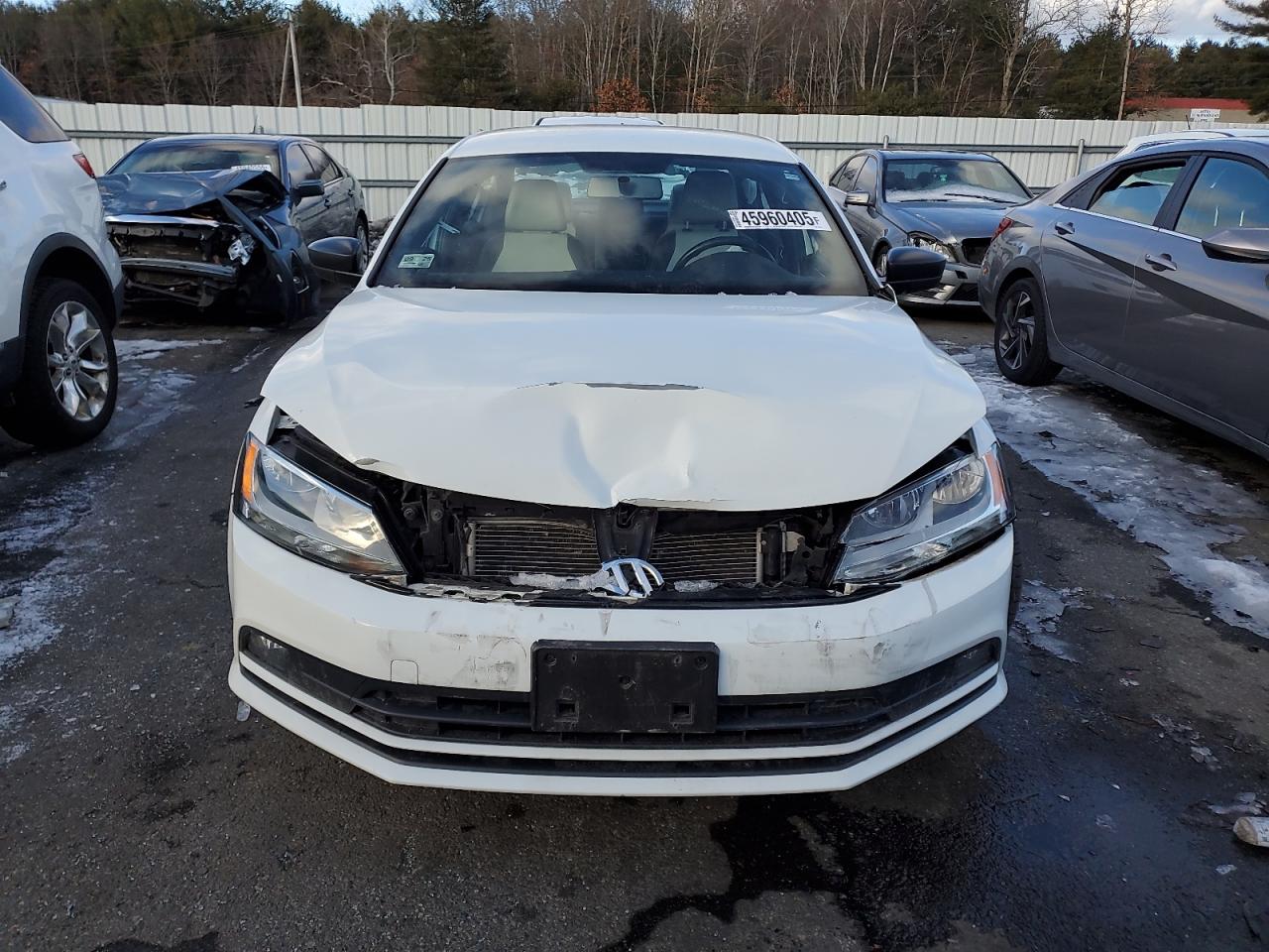 2016 Volkswagen Jetta - Image 5
