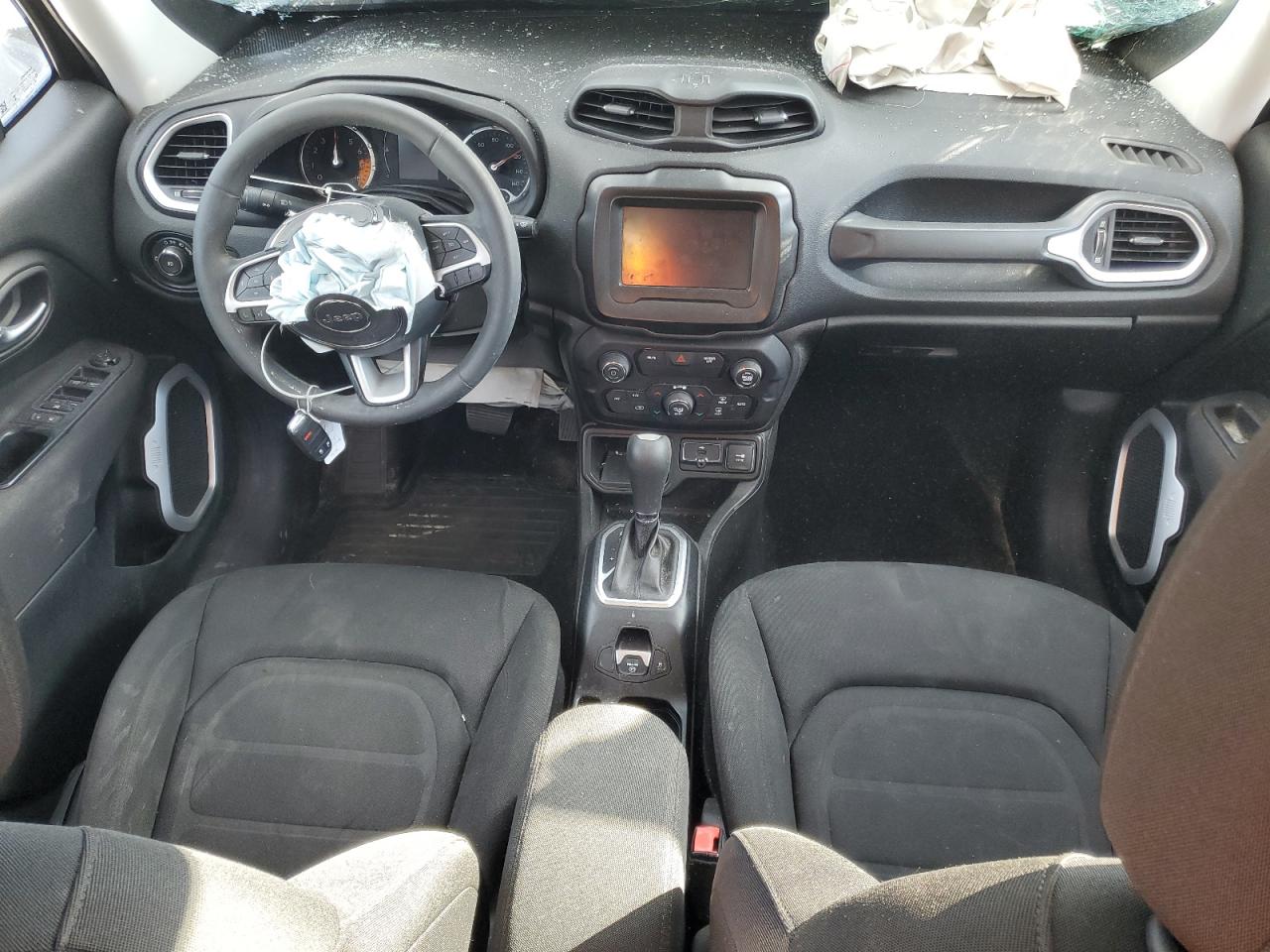 2018 Jeep Renegade - Image 8