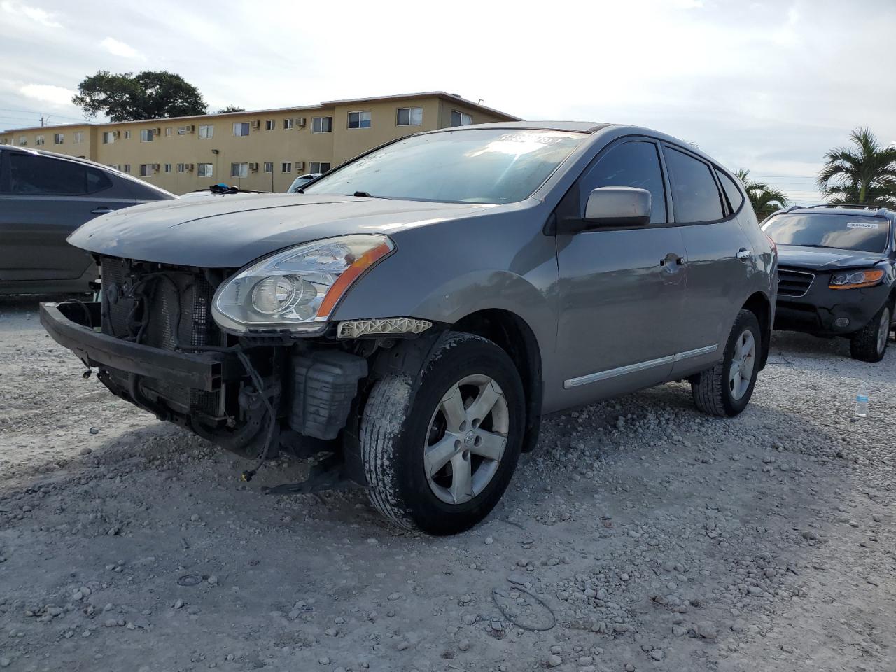 2013 Nissan Rogue - Image 1