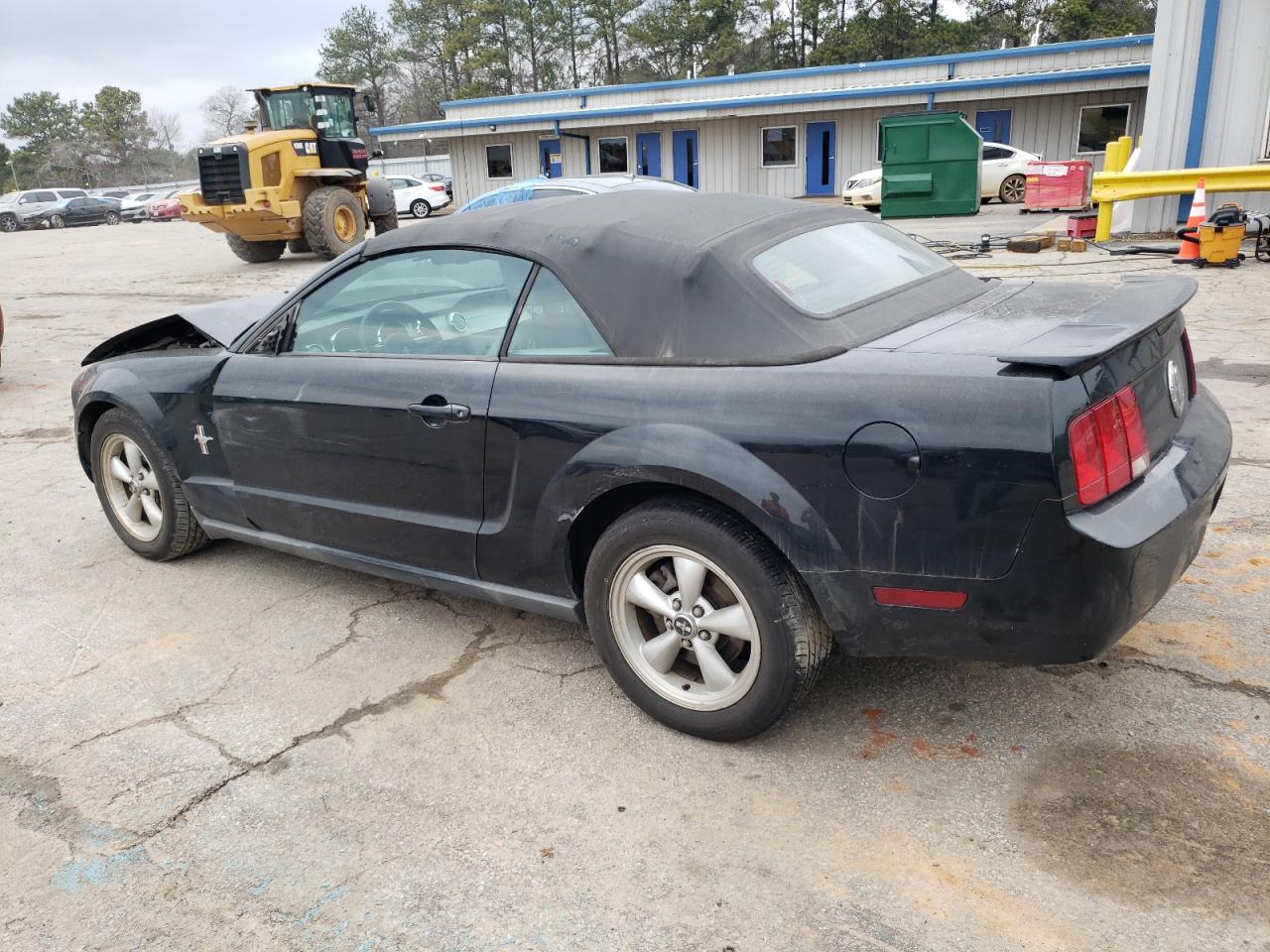 2007 Ford Mustang - Image 2