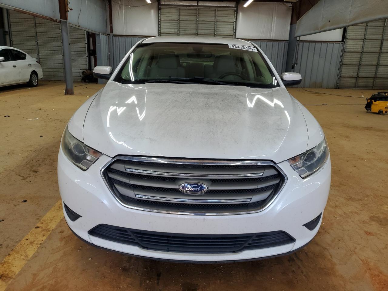 2013 Ford Taurus - Image 5