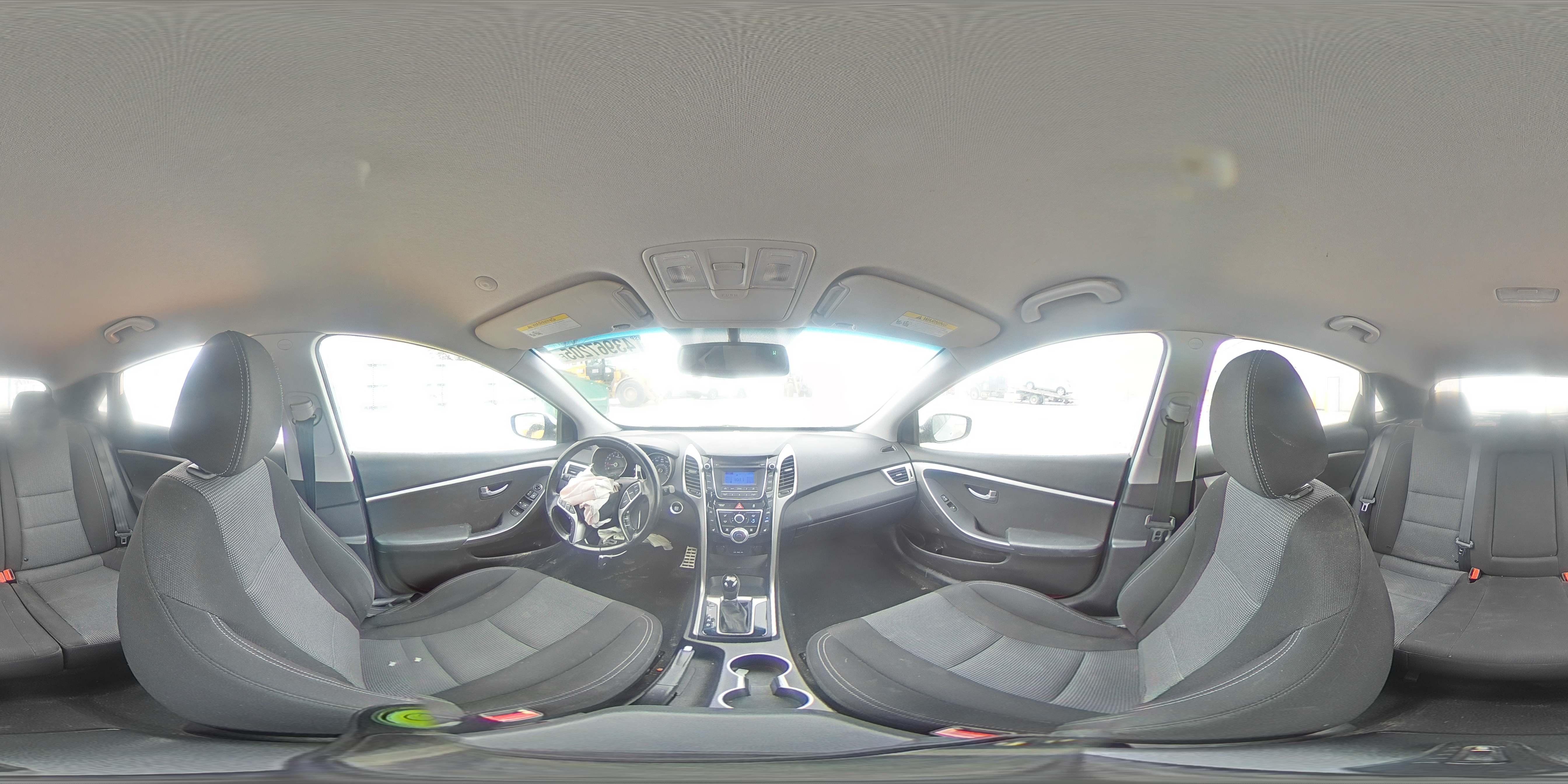 2013 Hyundai Elantra - Image 13