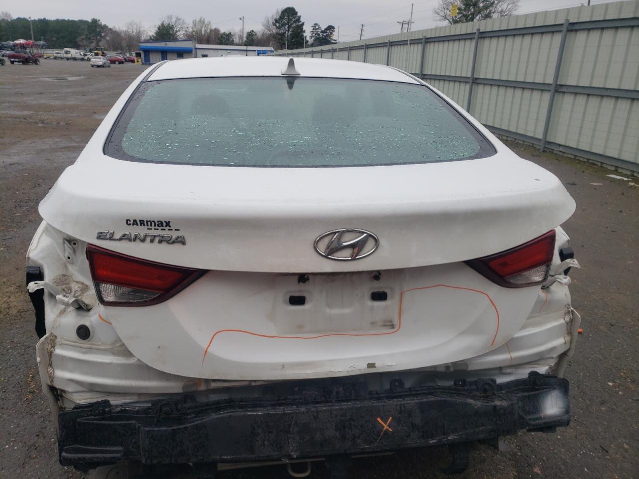 2015 Hyundai Elantra - Image 6
