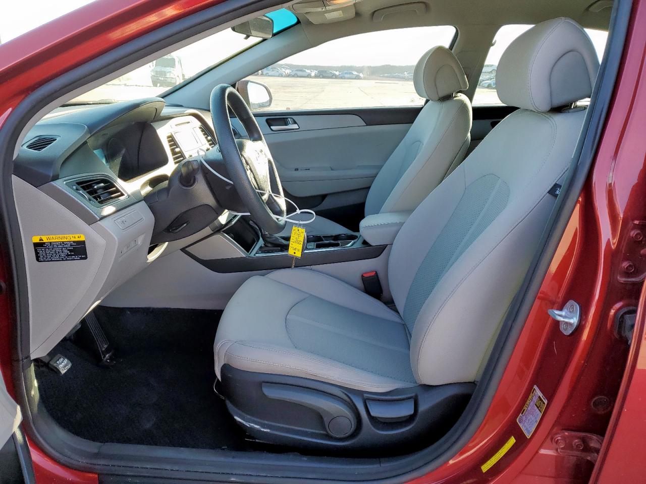 2015 Hyundai Sonata - Image 7