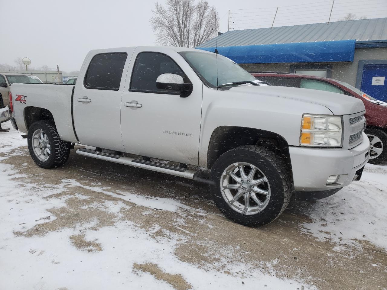 2010 Chevrolet Silverado - Image 4