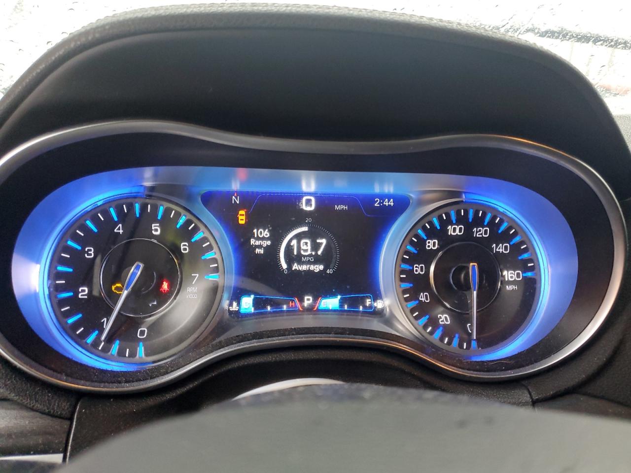 2018 Chrysler 300 - Image 9
