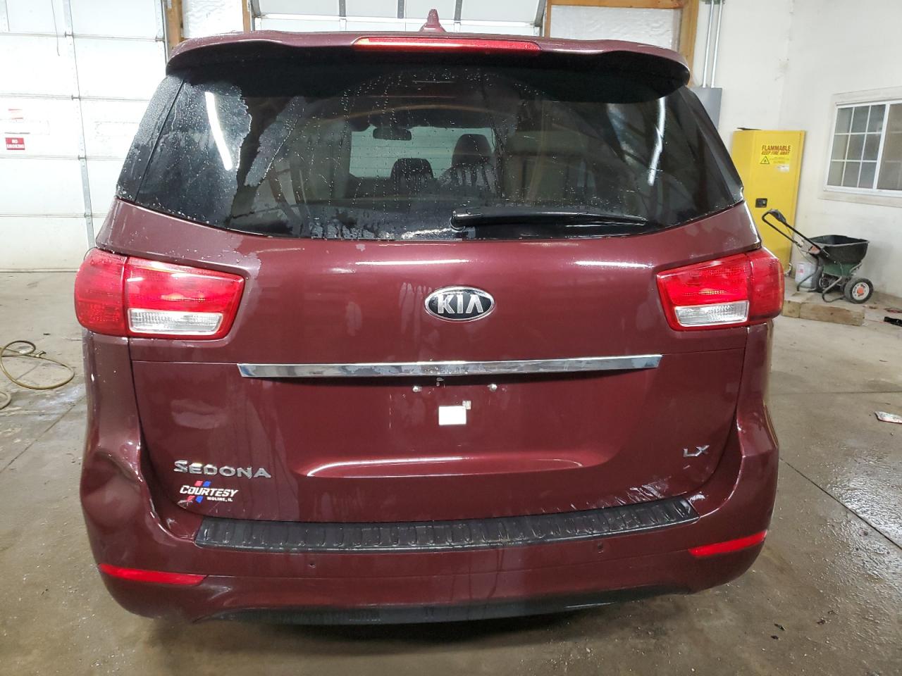 2016 Kia Sedona - Image 6