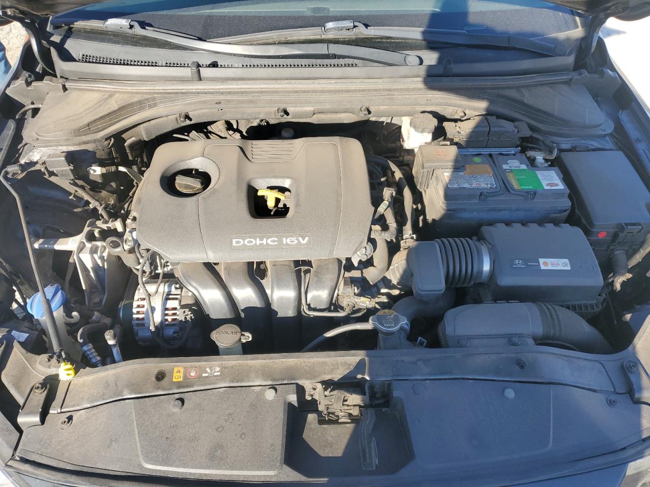 2018 Hyundai Elantra - Image 11