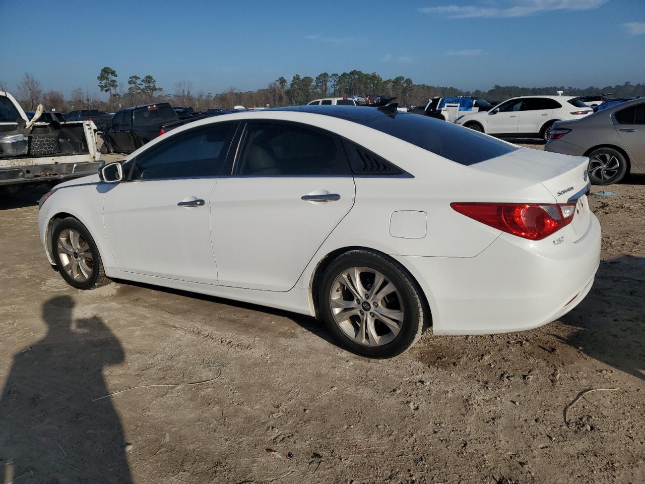2013 Hyundai Sonata - Image 2