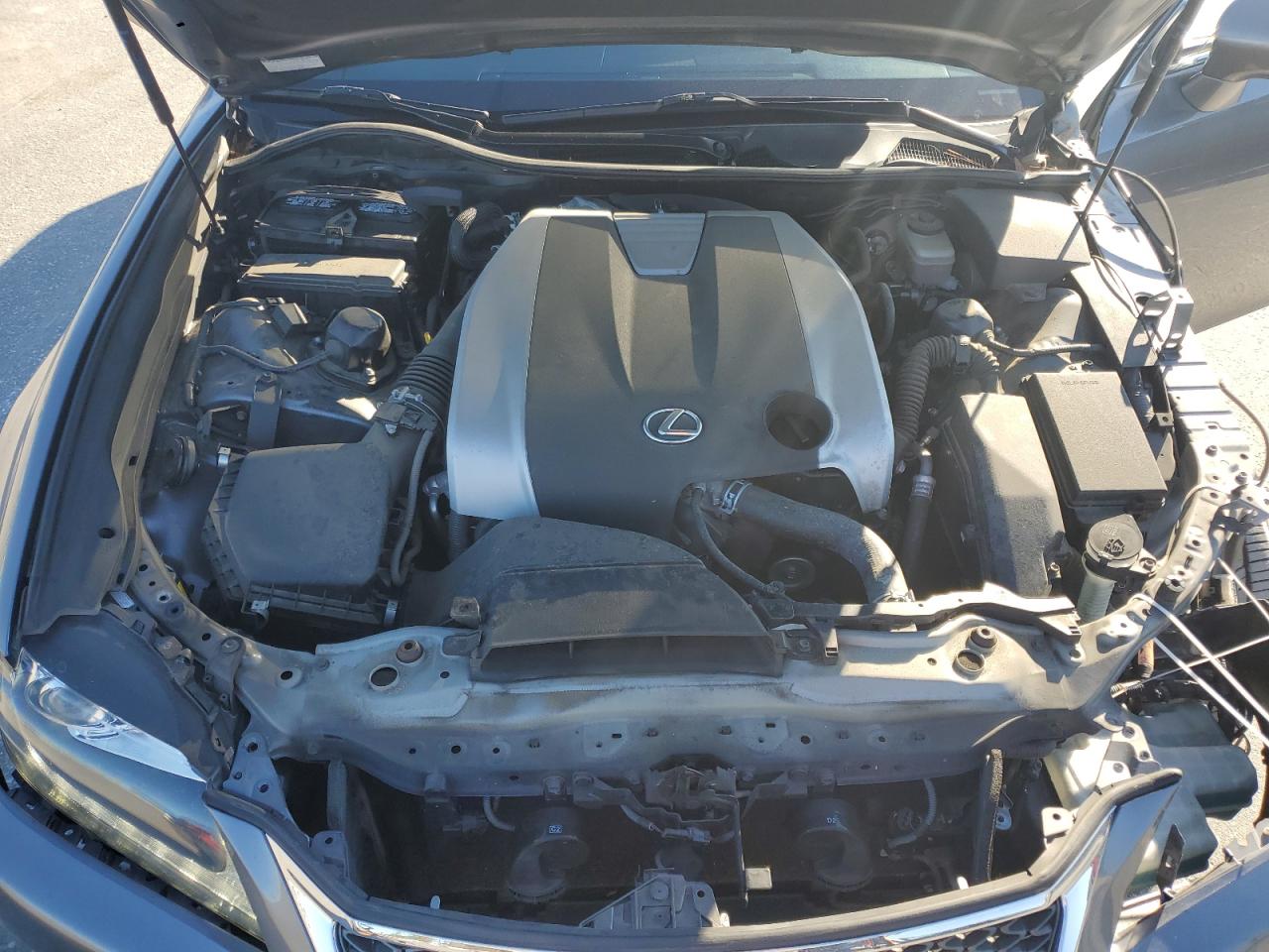 2014 Lexus GS - Image 11