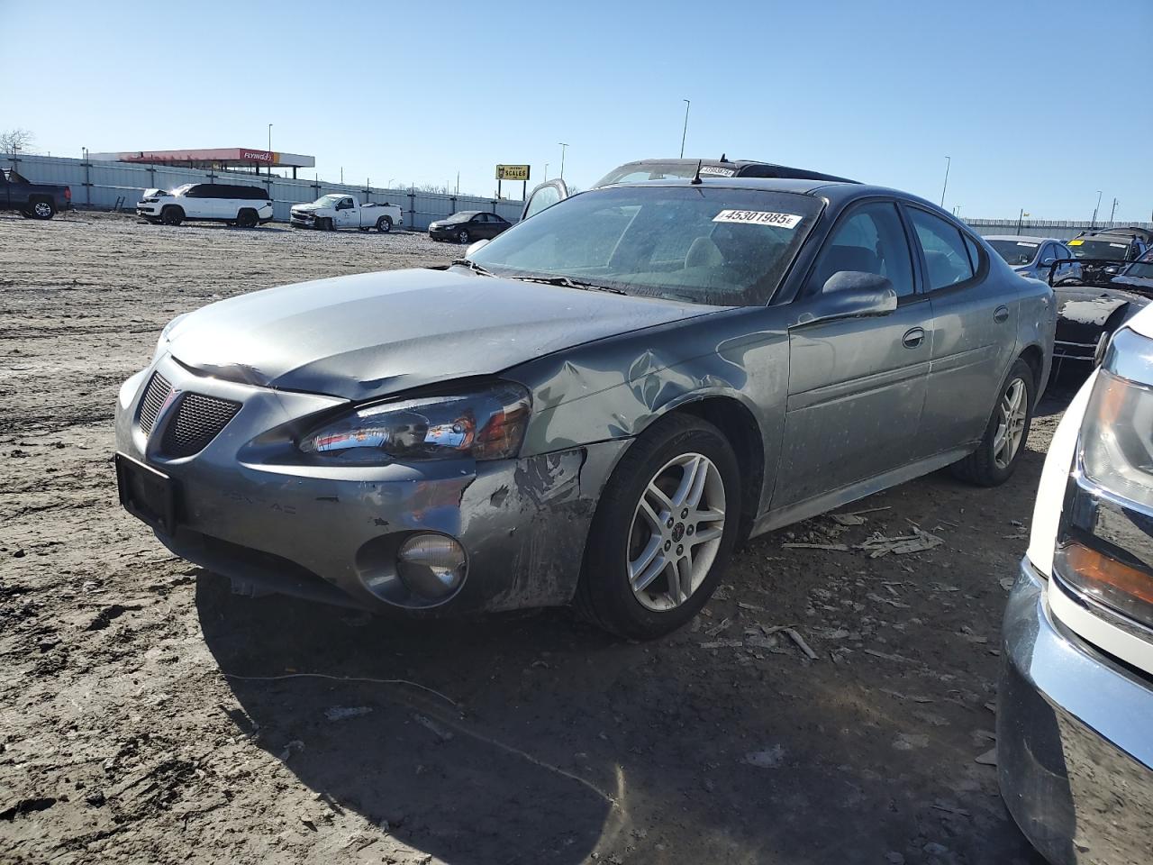 2005 Pontiac Grand Prix - Image 1