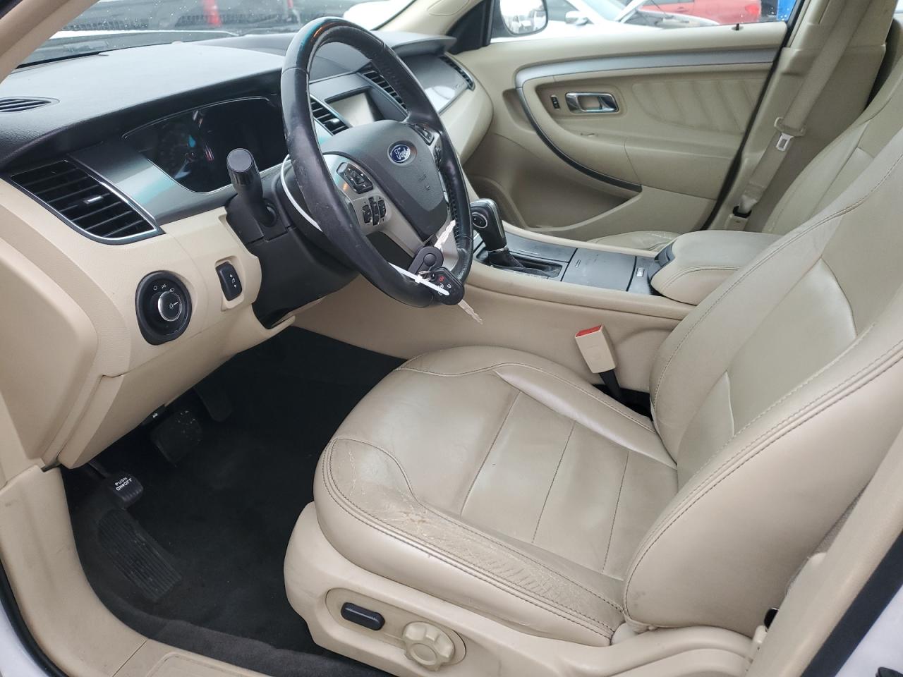 2013 Ford Taurus - Image 7