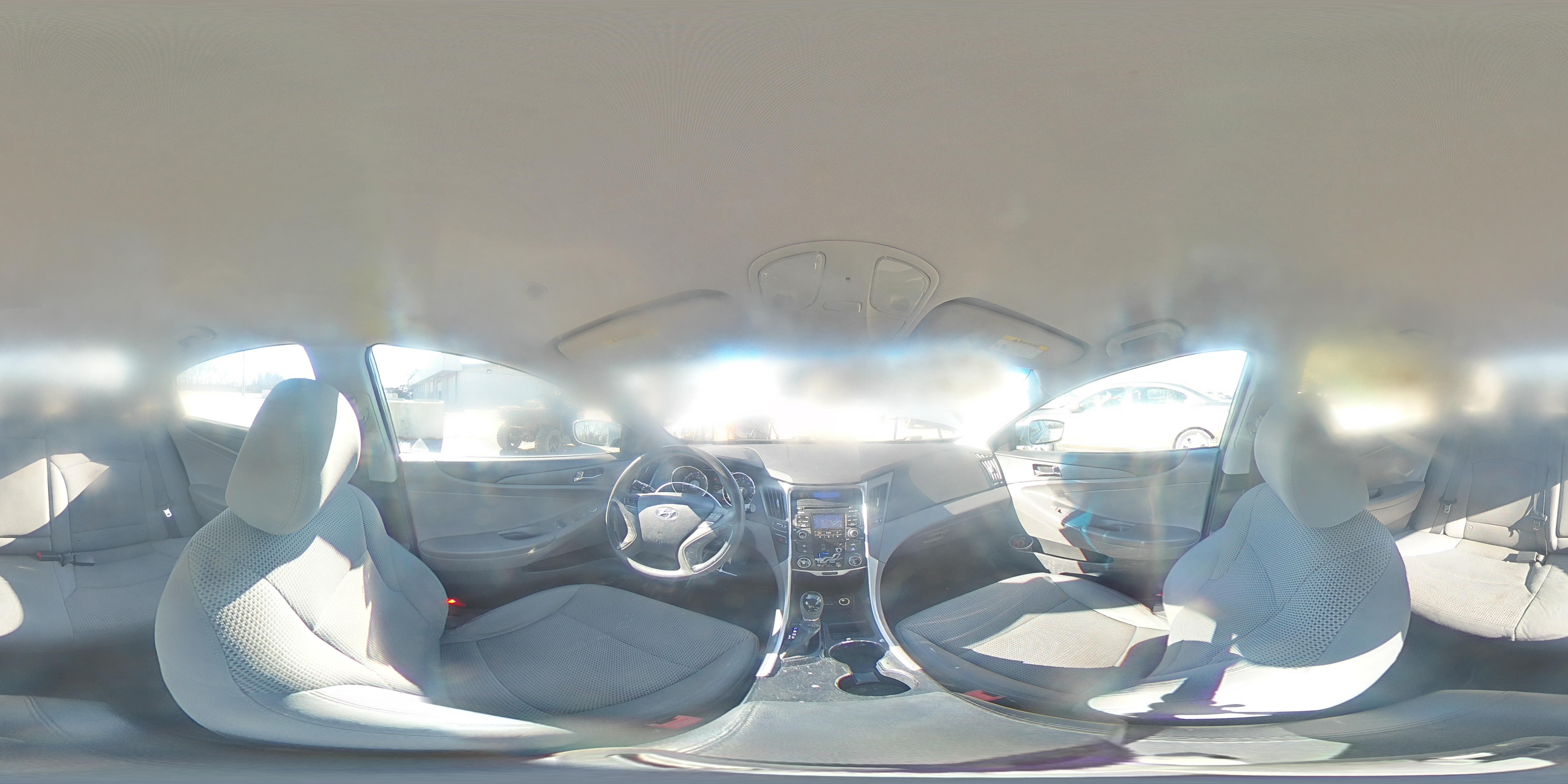 2011 Hyundai Sonata - Image 13