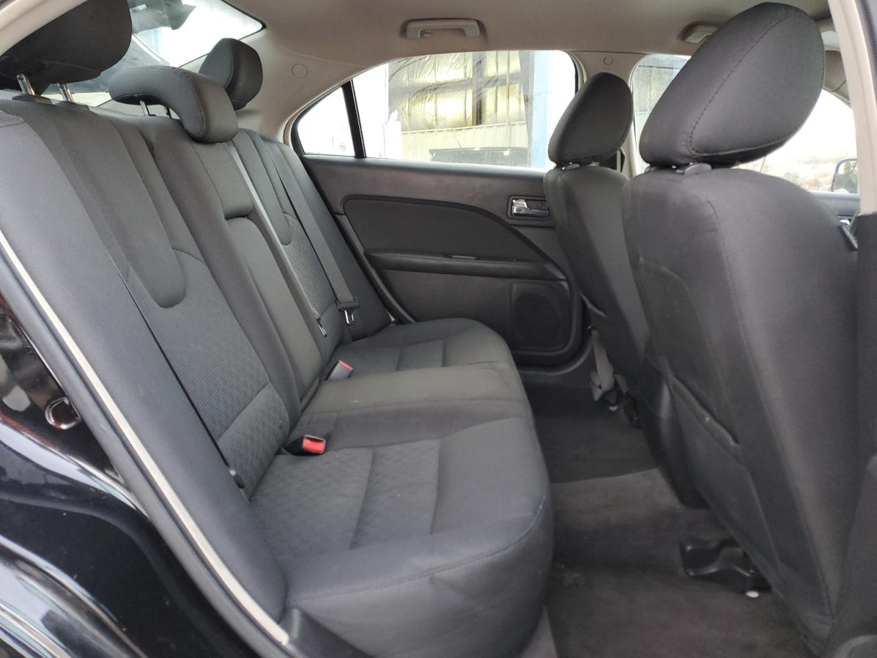 2011 Ford Fusion - Image 10