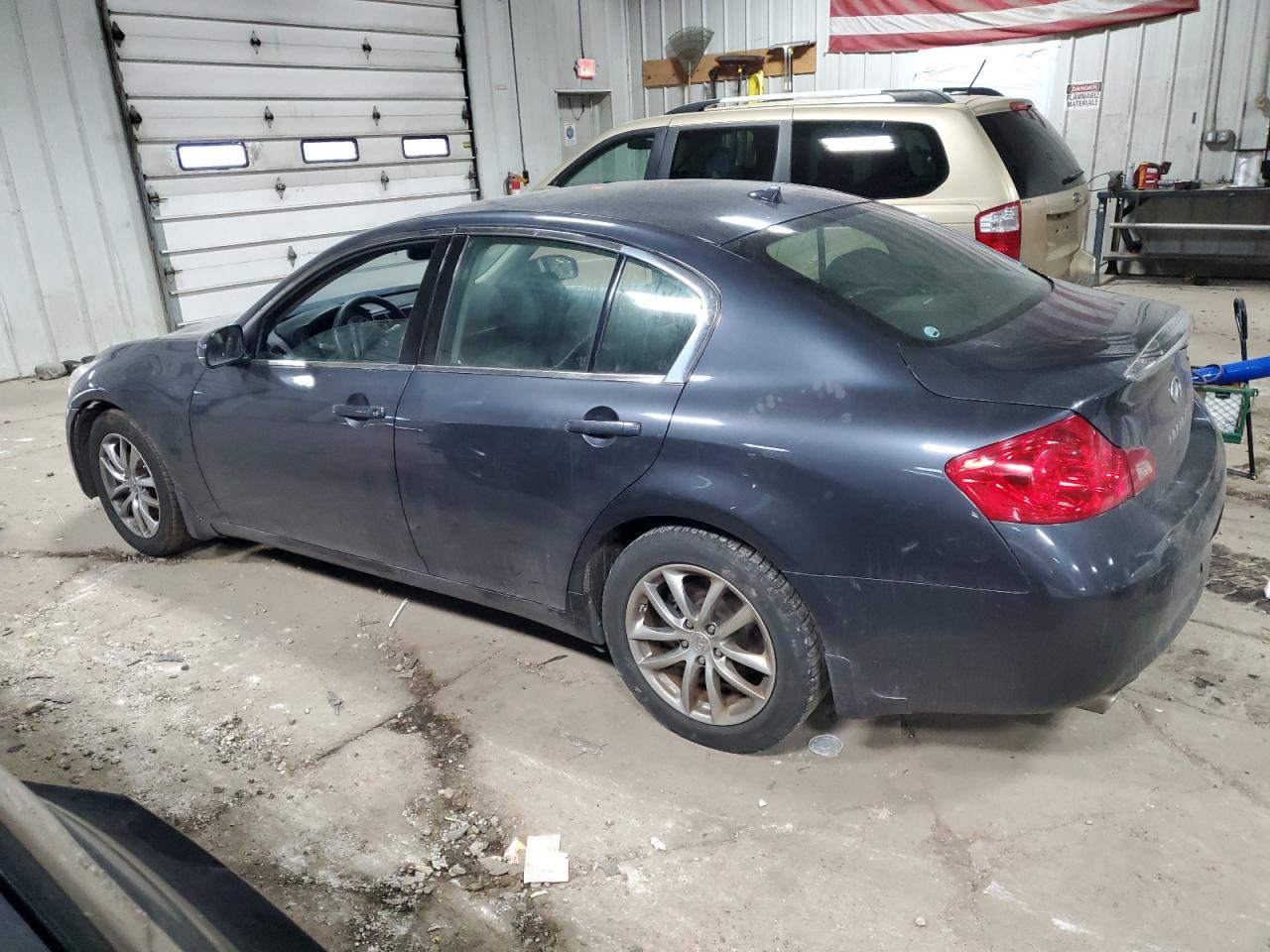 2008 Infiniti G - Image 2