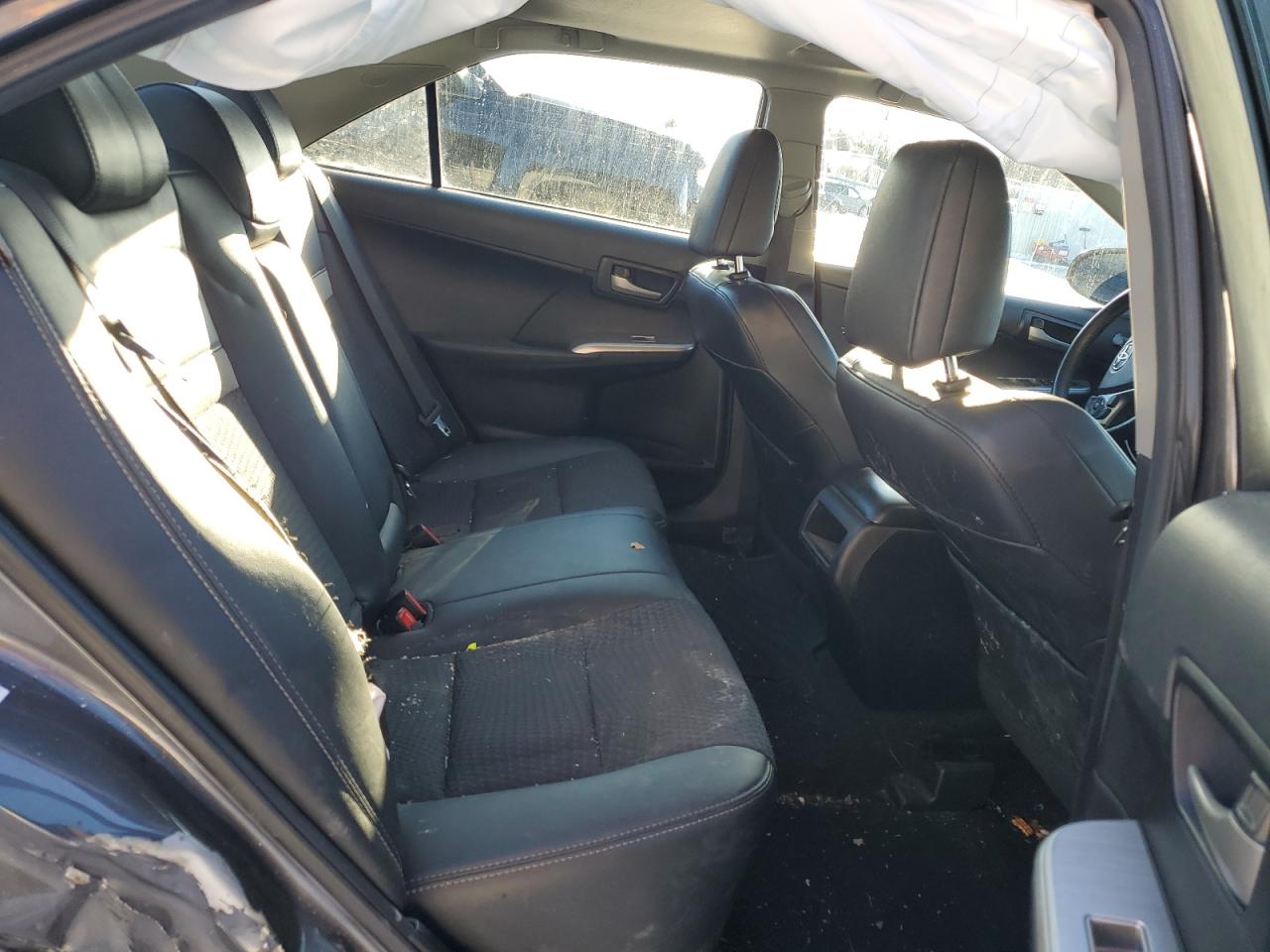 2014 Toyota Camry - Image 10