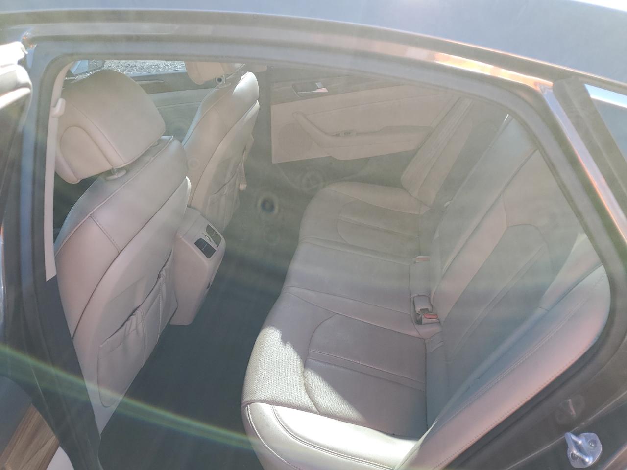 2015 Hyundai Sonata - Image 10