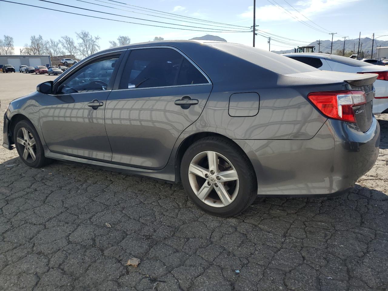 2014 Toyota Camry - Image 2