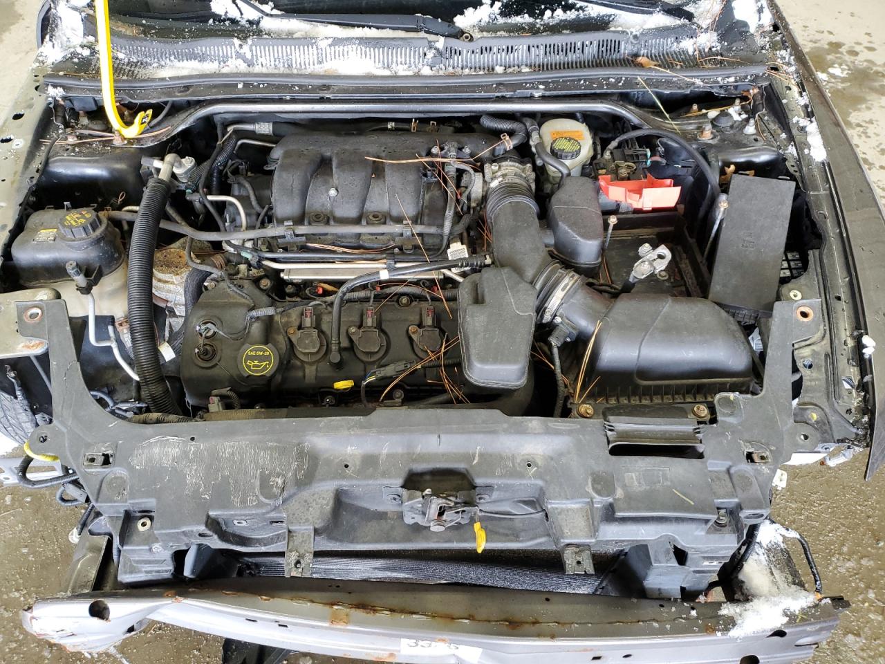 2014 Ford Taurus - Image 11