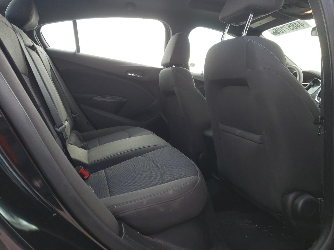 2018 Chevrolet Cruze - Image 10