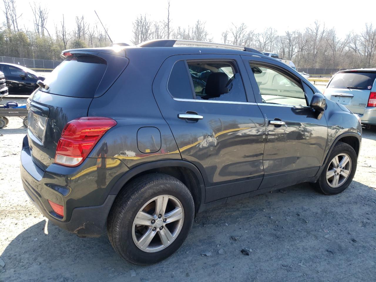 2019 Chevrolet Trax - Image 3