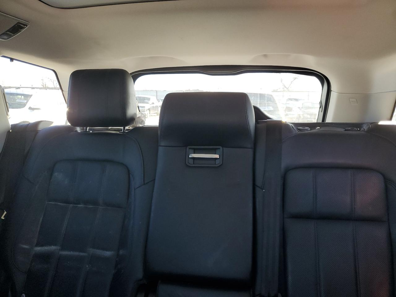 2020 Land Rover Range Rover - Image 10
